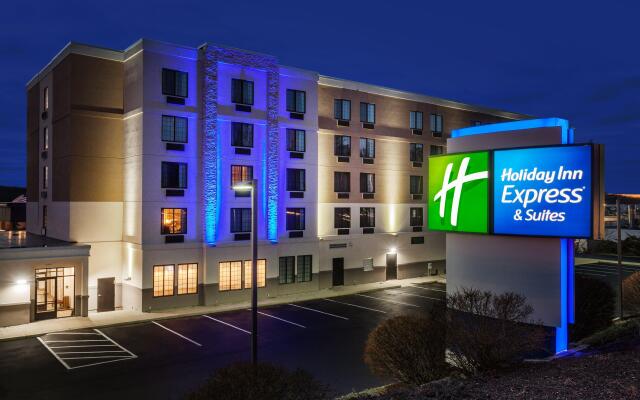 Holiday Inn Express Hotel & Suites Providence-Woonsocket, an IHG Hotel