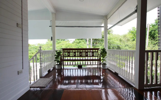Room-baan Khunphiphit Homestay