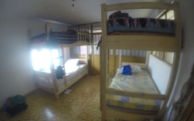 Mochileros Eco Hostal - Hostel