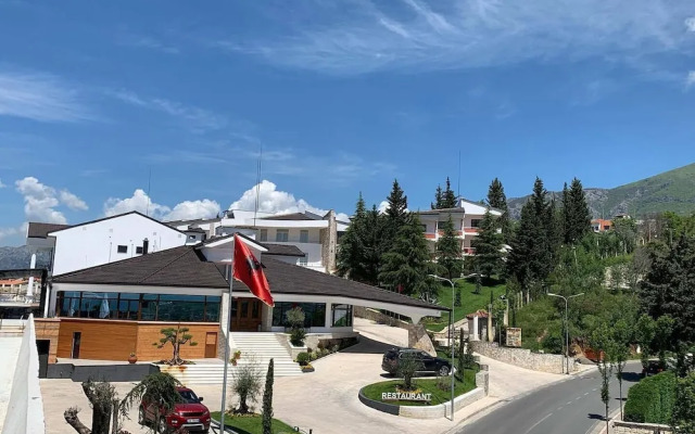 Château Linza Resort
