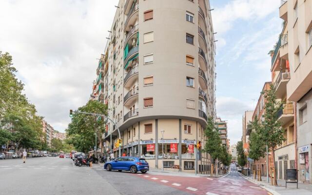 Charming 2bed apt Close to Gracia, 5mins to Metro