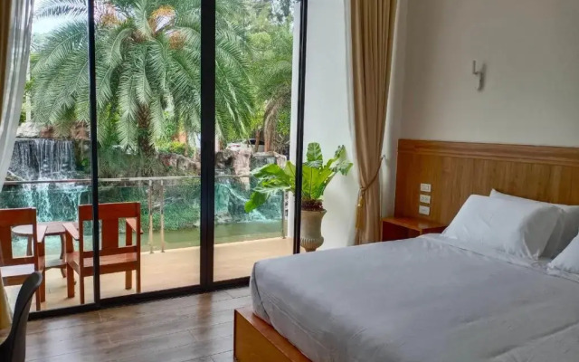 The Grand Jamjuree Resort Lamphun