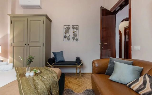 Holt - The Great Gatsby