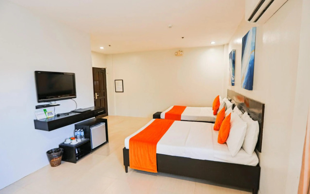 Holiday Suites Hotel & Resort