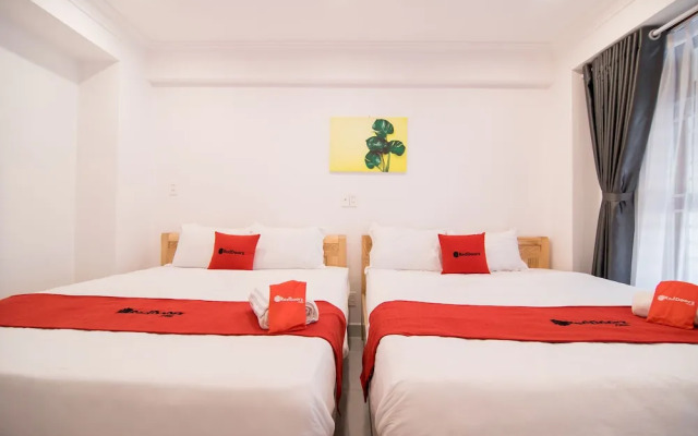 RedDoorz Plus near Gia Dinh Park