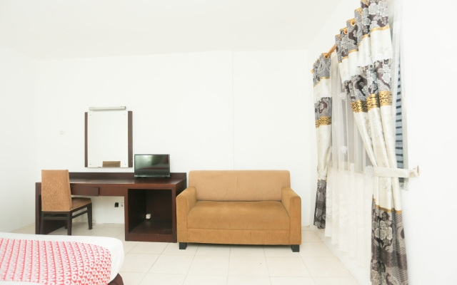 OYO 1724 Hotel Sembilan Sembilan