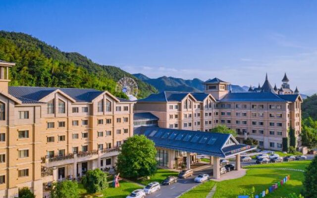 Virgin Hotel Radisson, Yinrun Town, Anji
