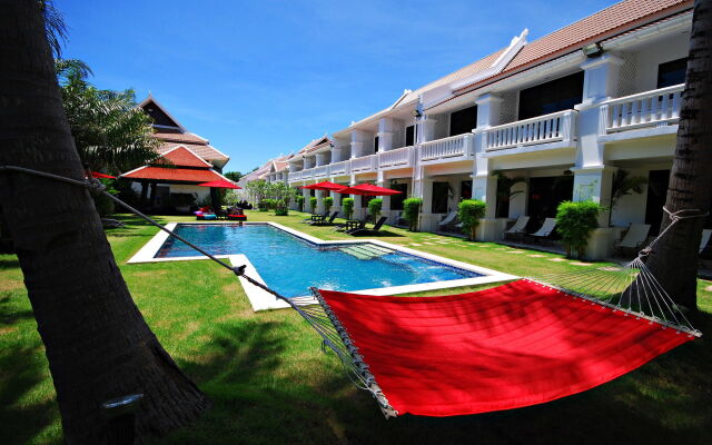 Palm Grove Resort