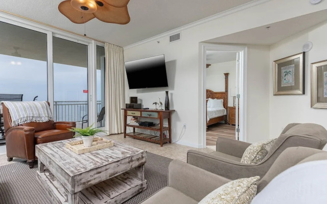 Colonnades 1403 4 Bedroom Condo