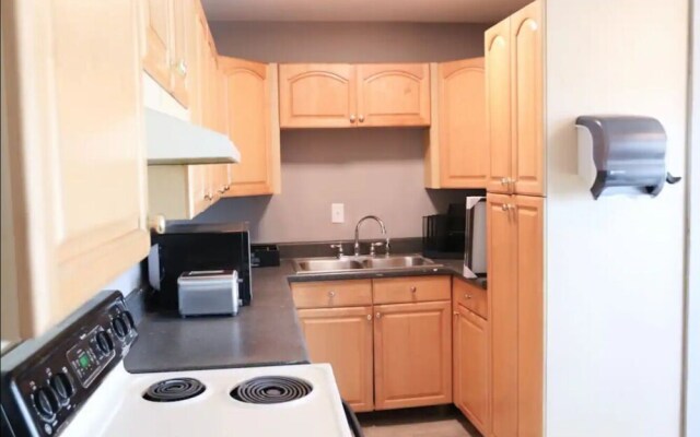 Whimsical 2BR 10-Mins to Nashville