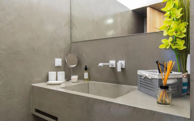 Lovelystay - Sunshine Residence in the Heart of Graça