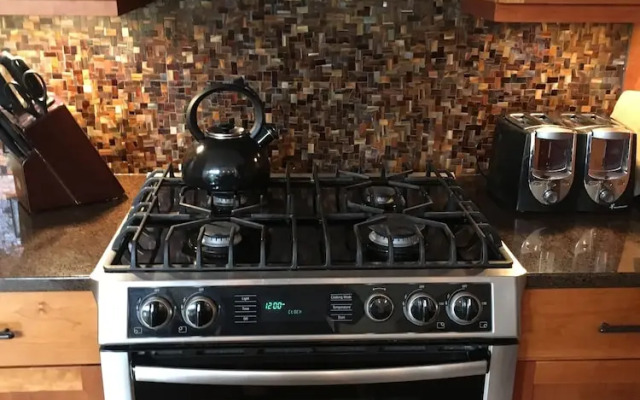 Kettlebrook - 2 Br Condo