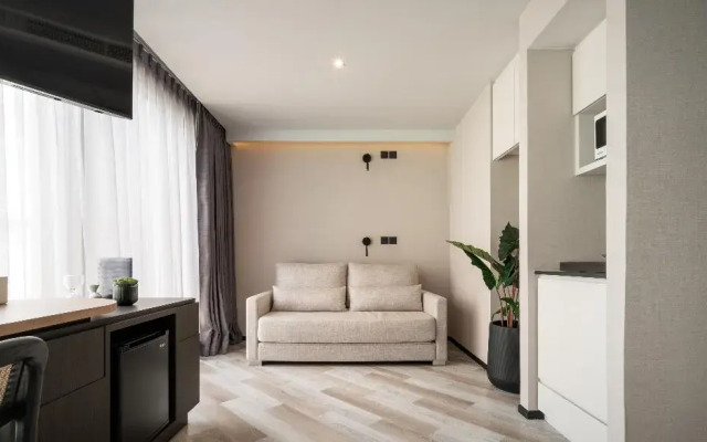 Seekers Finders Rama IV Hotel, SureStay Collection by BW