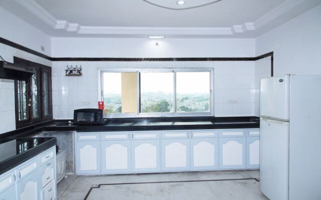OYO 10778 Home Exotic Penthouse Hiran Magri