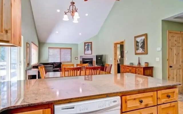 Scenic Wonders Sequoias 3 Bedrooms