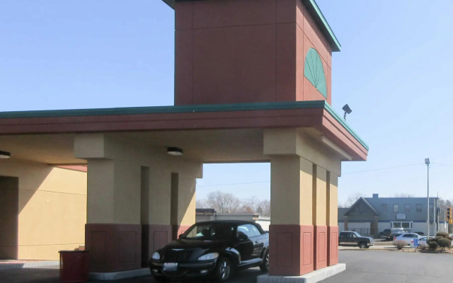Posh Inn & Suites