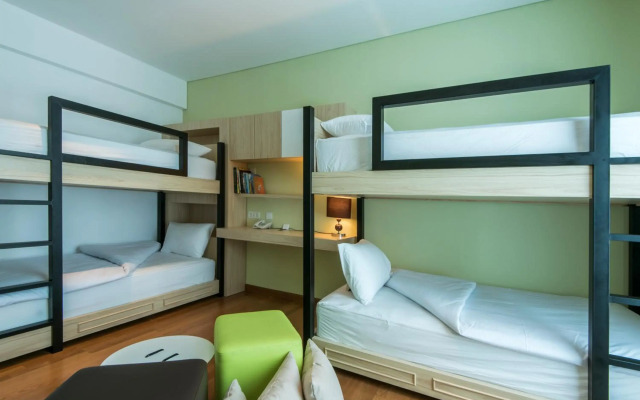 Yan's House Hotel