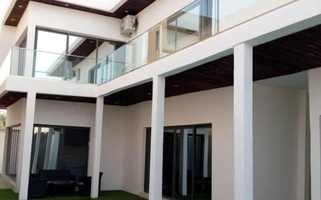 Tino Luxury House & Residence