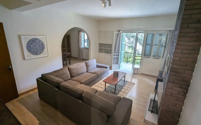 Gladstone Apartment in Nicosia