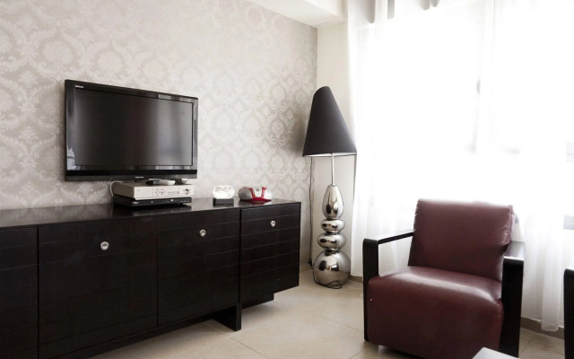 Sunshine Suites