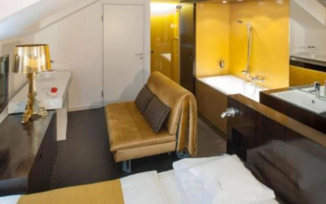 Alma Boutique Hotel