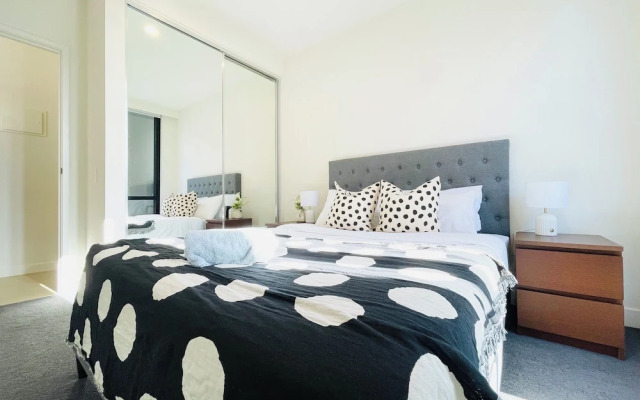 Mega Style Apartments M-City