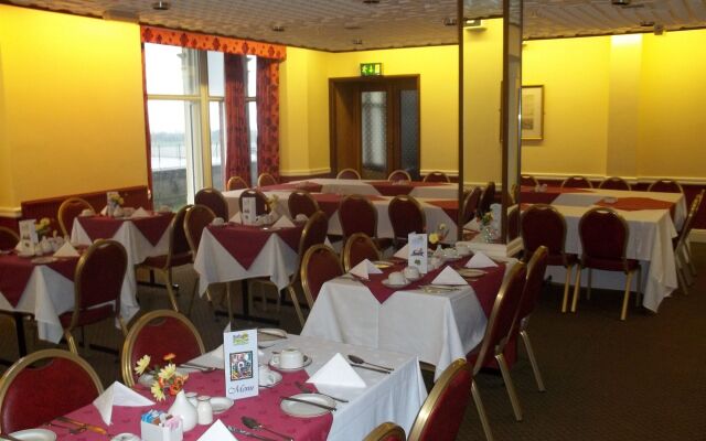 The Palm Court Hotel