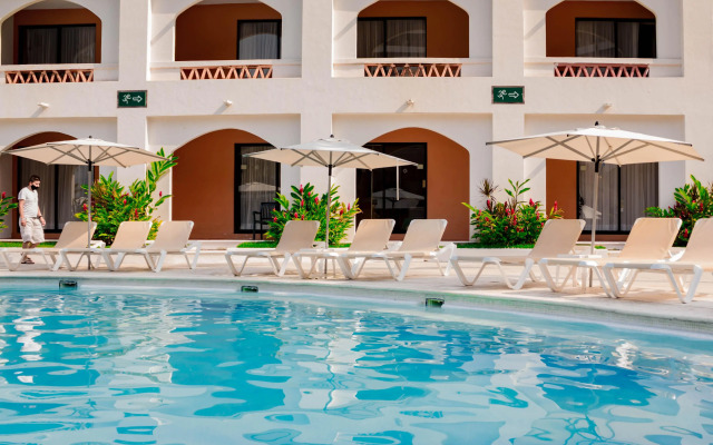 Plaza Pelicanos Club Beach Resort All Inclusive