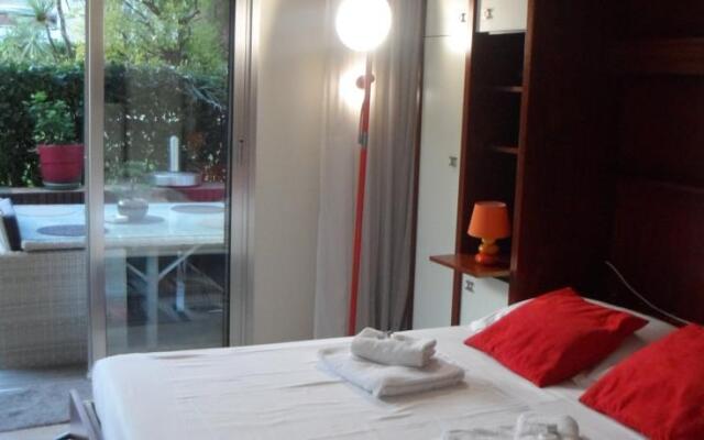 Cannes Home Rental studio Carnot