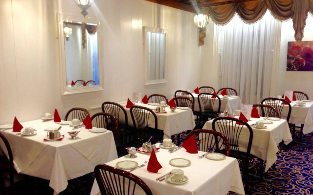 Dergvale Hotel