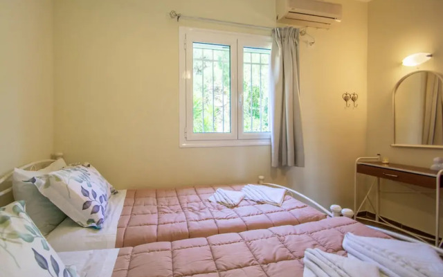 Alavastros Villa Near 3 sandy beaches