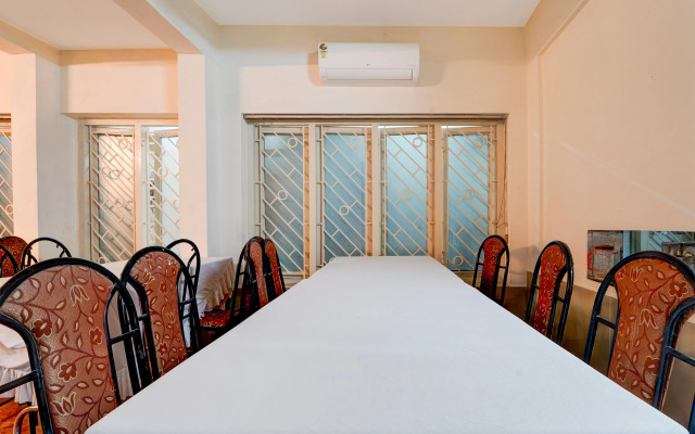 Super Townhouse Green Field Stadium Karyavattom