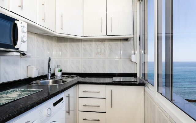 Almirante 903 JUST ON THE BEACH