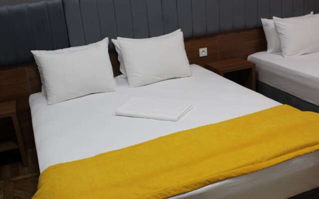 Palm Hotel