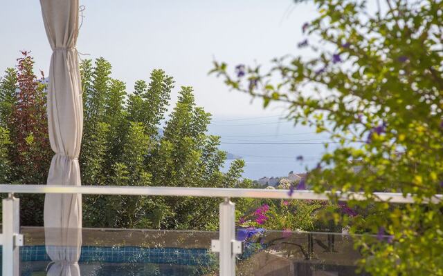 Villa Nergis by Akdenizvillam