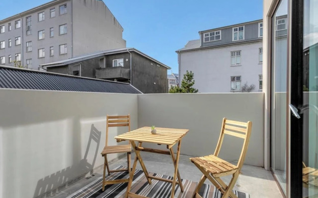 Reykjavik Luxury Hotel Apartment KARTULI