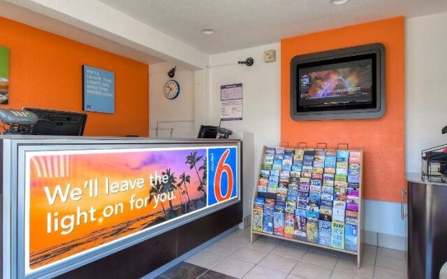 Motel 6 Los Angeles - Harbor City