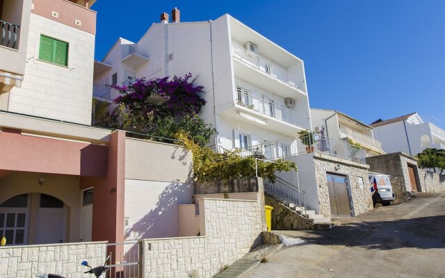 Apartments Rada