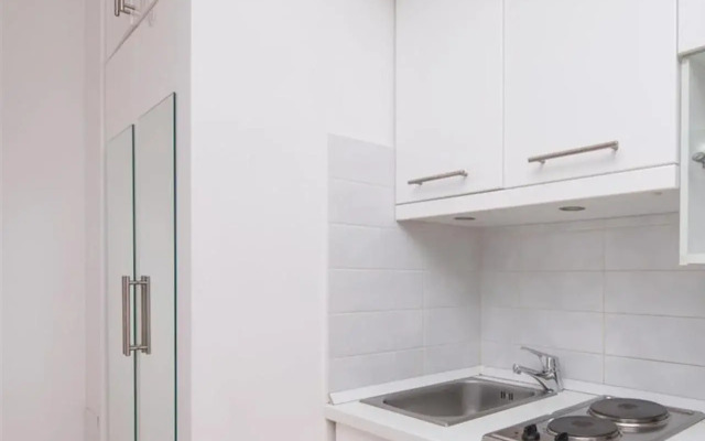 Split Center Suites