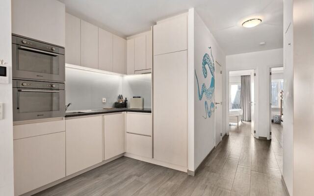 Apartment With Views and Terrace