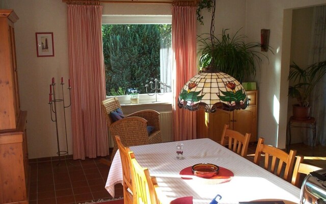 Dämd10001 - Haus Middeldor