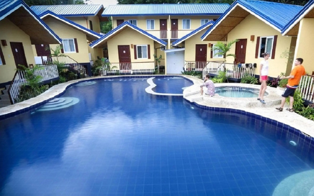 Blue Lagoon Inn & Suites