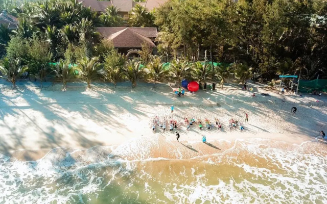 Kega Lighthouse Resort