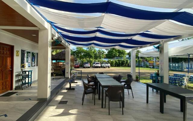 Hip Nautic Beach Resort by Cocotel