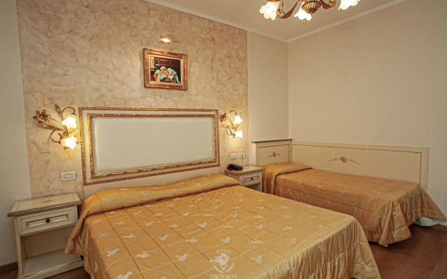 Viktoria Palace Hotel
