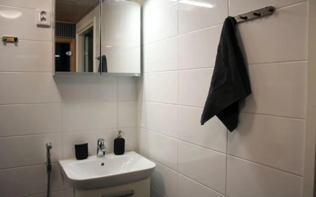 Modern apartment with Sauna, near Transit Hub/Dixi