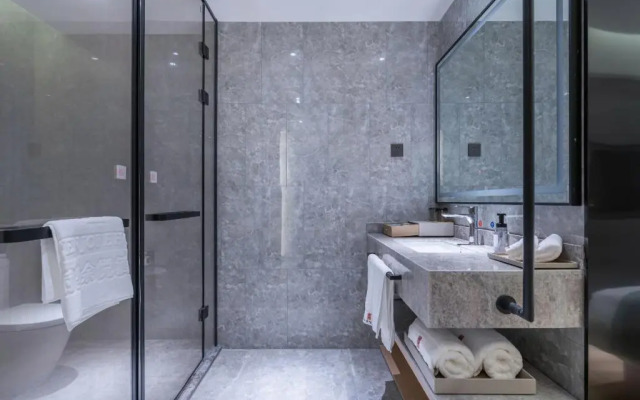 Dengfeng Rezen Select Hotel