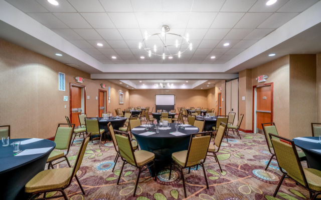 Holiday Inn Manassas - Battlefield by IHG
