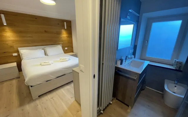 SnowLake Suite & Apartments