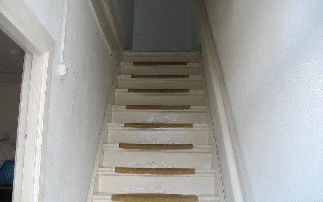 Guest House Amsterdam - Hostel